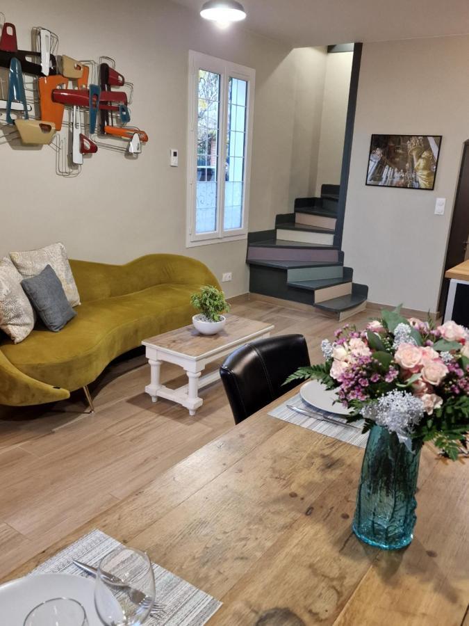 Bleautiful Eugénie Charmante Maison de ville Fontainebleau Esterno foto